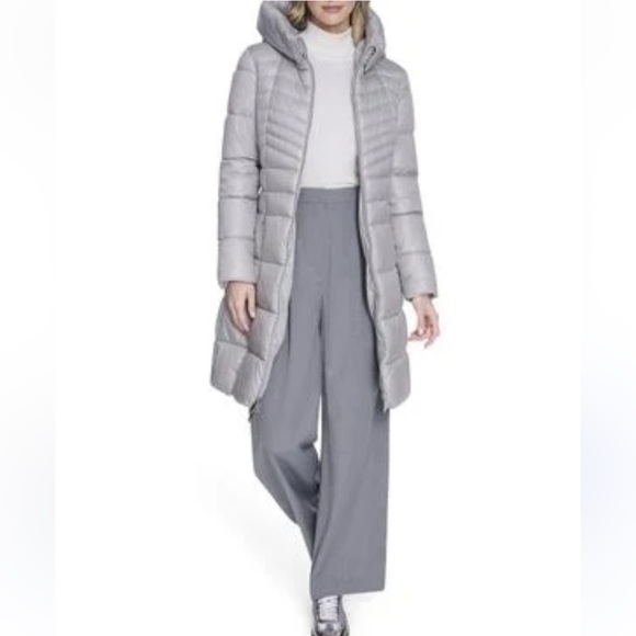 Kenneth Cole New York Jackets & Blazers - Kenneth Cole New York XL Soft Cire
Funnel Neck Puffer Coat Women's silver color